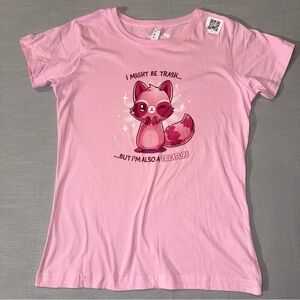 WOMEN'S CUTE LIGHT PINK FUNNY T-SHIRT "I MIGHT BE TRASH BUT I AM ALSO TREASURE"